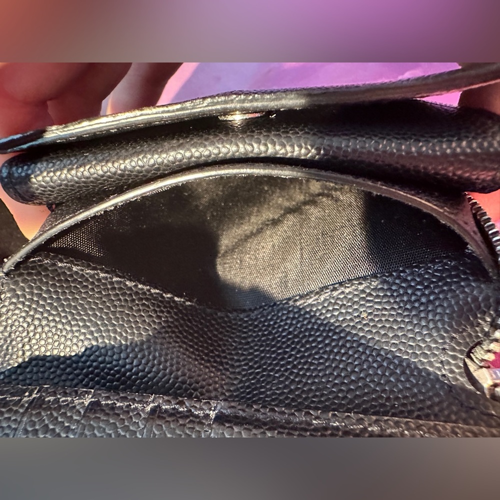 Vintage Yves Saint Laurent Men’a Wallet (EUC; Black) - Picture 13 of 16